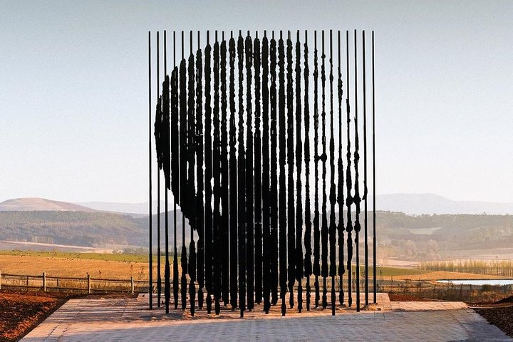Nelson Mandela by Marco Cianfanelli at his Memorial Capture Site 